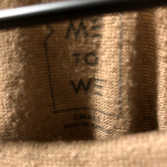 Tan crop top - Picture 4 of 4